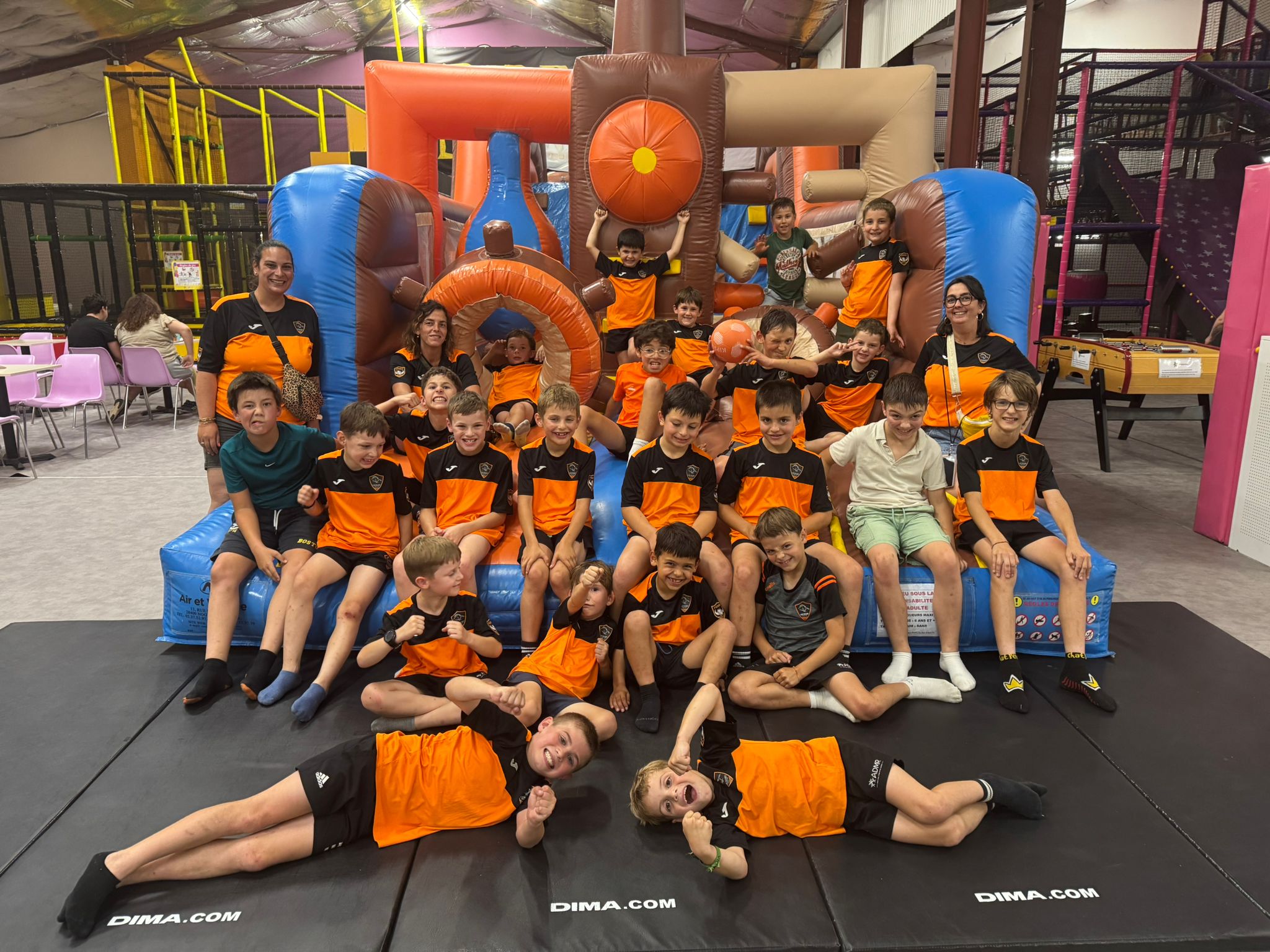 Les U8 et U10 de l'école de rugby de Vic-Fezensac ont profité d'une belle sortie de fin de saison