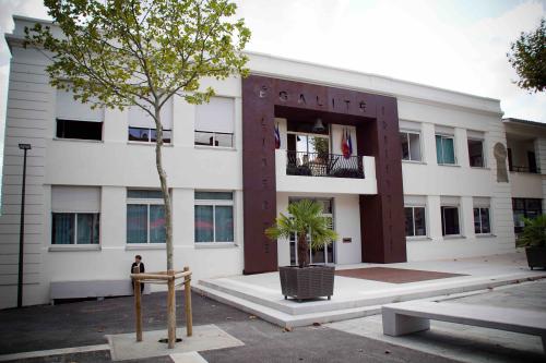Mairie de Vic-Fezensac