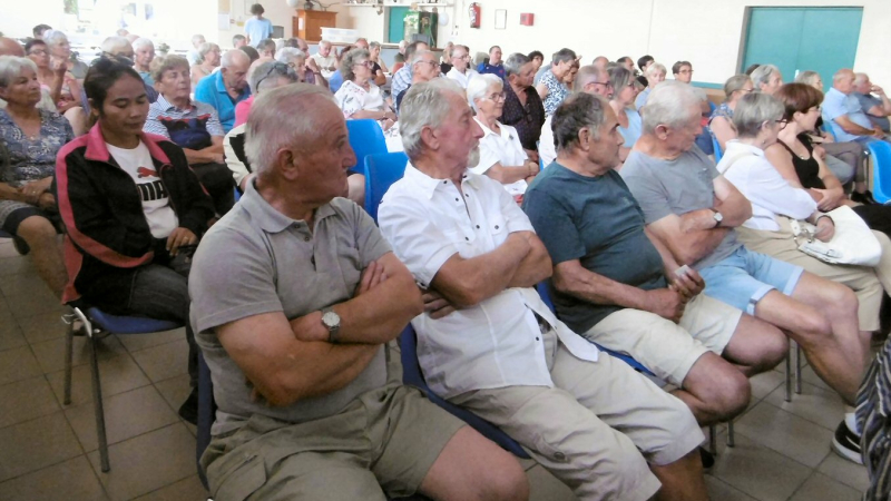 Dans la salle des fêtes de Labarthe