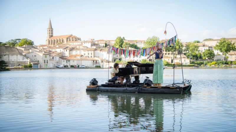 Concert au lac de l'Uby avec Le PianO du lac