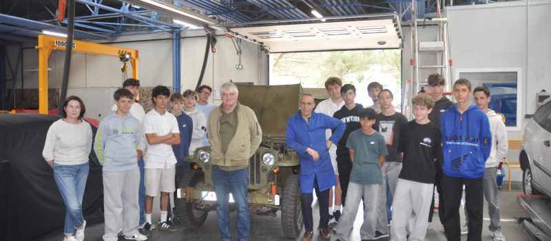 Le Jeep Club d'Artagnan à la rencontre des élèves du lycée automobile de Nogaro