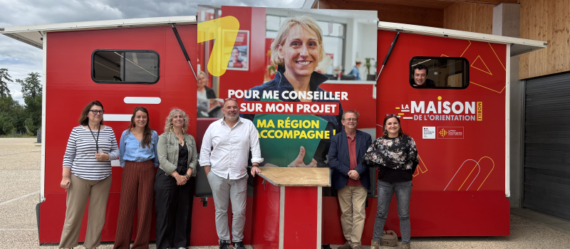 La Maison de l’Orientation Mobile a fait étape à Auch pour aider les habitants dans leurs projets professionnels