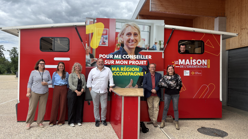 La Maison de l’Orientation Mobile a fait étape à Auch pour aider les habitants dans leurs projets professionnels