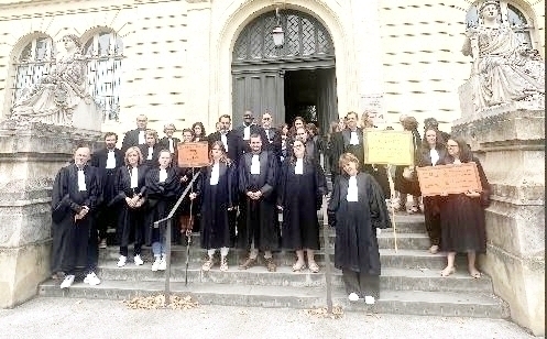 Justice : à Auch, magistrats et avocats dénoncent le manque de moyens et refusent d’être les « boucs émissaires »