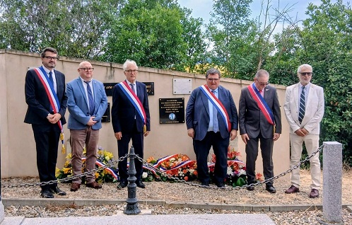 INAUGURATION PLAQUE RAWA-RUSKA