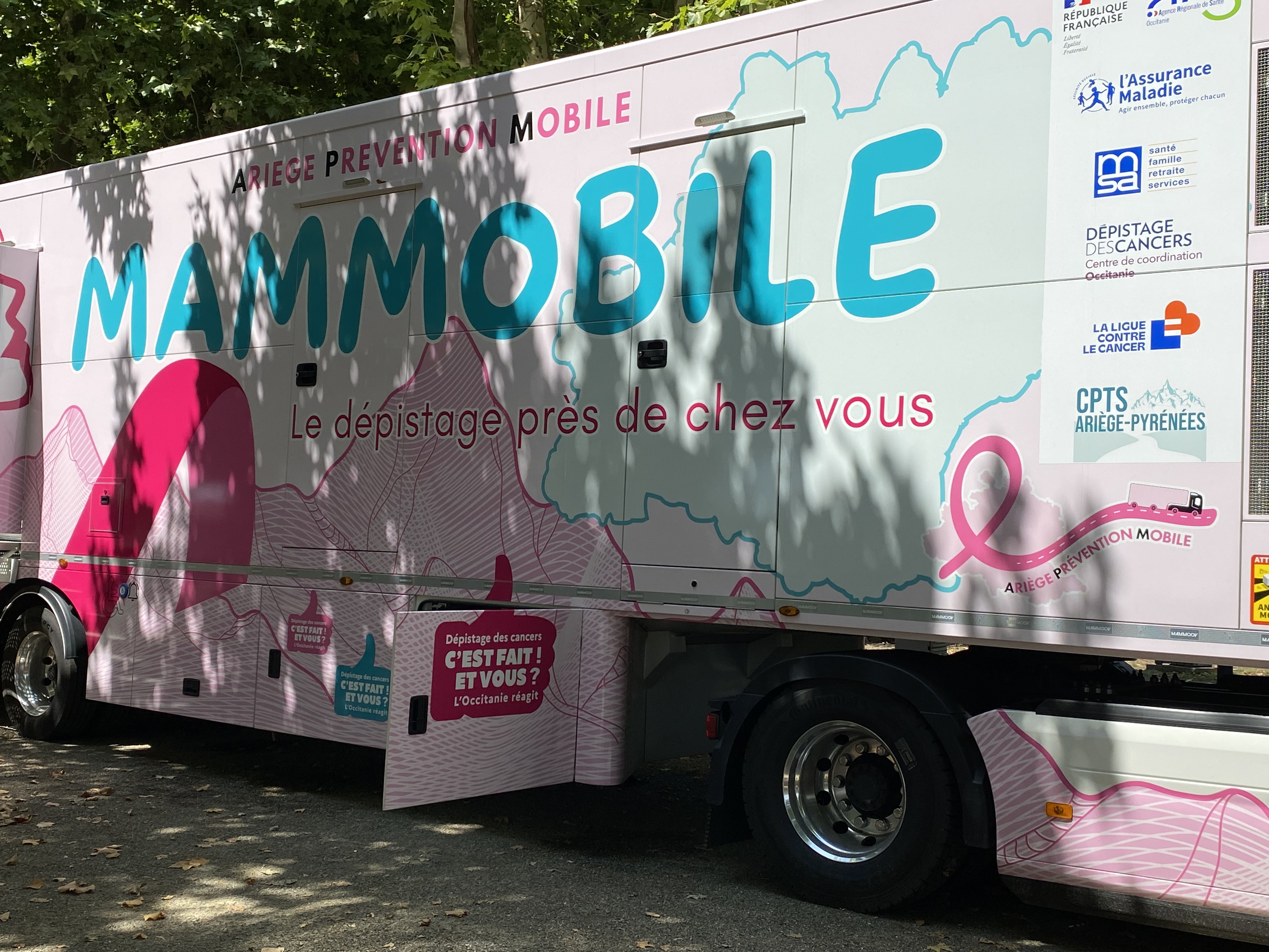 Un cabinet mobile pour le dépistage du cancer du sein